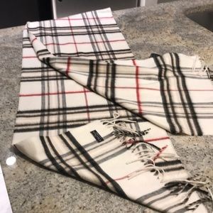 FRAAS cashmere scarf. NWOT